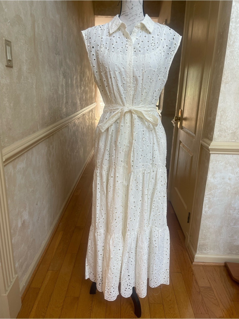 NWT Steve Madden Clover Eyelet Maxi Dress Marshmallow White Cotton Size Medium - Picture 2 of 11